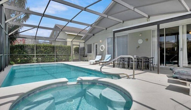South Facing Pool & Spa- 2 Master Bedrooms