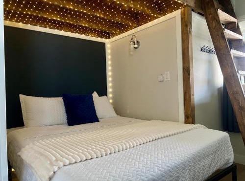 South Shore Suites