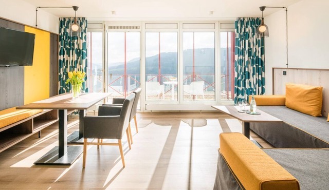 South side, junior suite, terrace, bathtub max. 1 nights - Waldhotel Sonnenberg