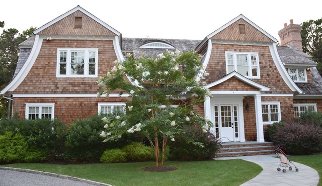 Southampton 6 BR, 6.5 Bath Masterpiece with 4 King Sized Beds