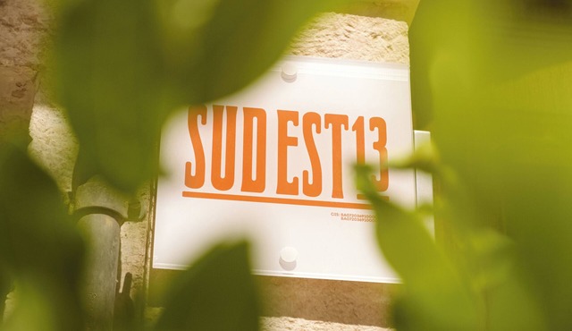 Southeast 13 - Moon House