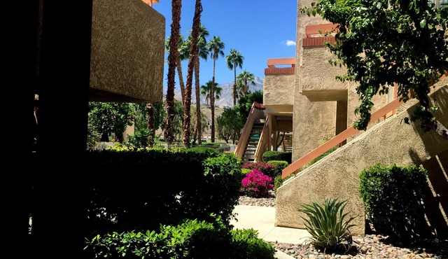 Southeastern Palm Springs