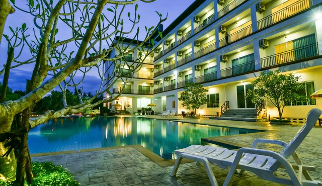 Southgate Residence Hotel