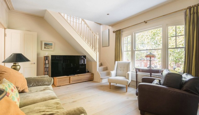 Southwest Rooftops - Two Bedroom Apartment, Sleeps 5