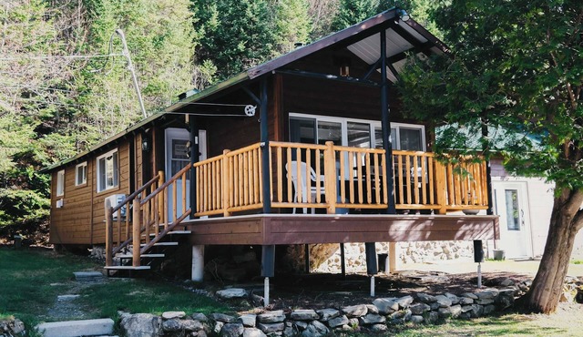 Spa, Lake & Miller Zoo | Oppy Shack