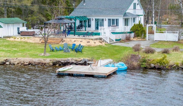 Spa Pool table & Lakefront - Maison aux Renards
