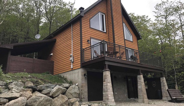 Spa, Pool table, Mountain | Chalet Avalanche