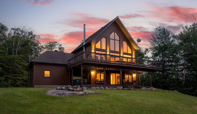 Spa, Pool table & River | Hauteur du Saint-Maurice