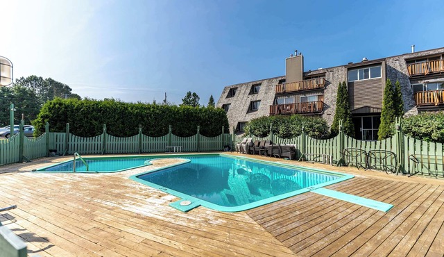 Spa & Pool | The Perch