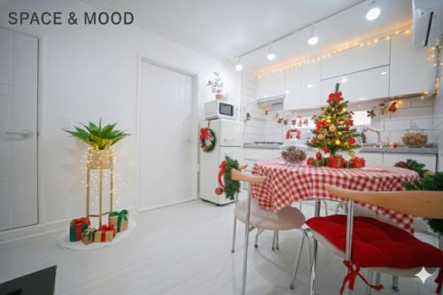 SPACE & MooD