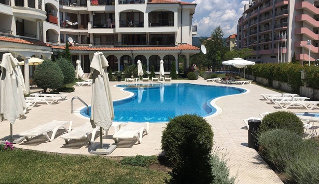 Spacious 1 Bed Apartment for 4 in Sunny Beach quiet area