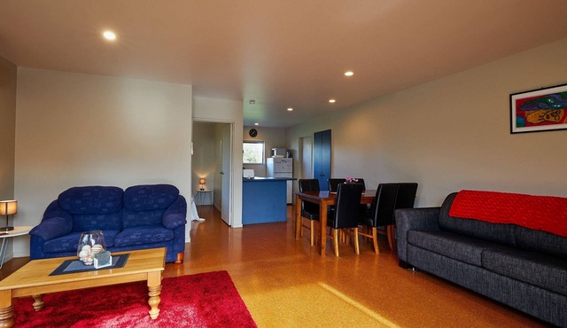 Spacious 1 bedroom Cottage