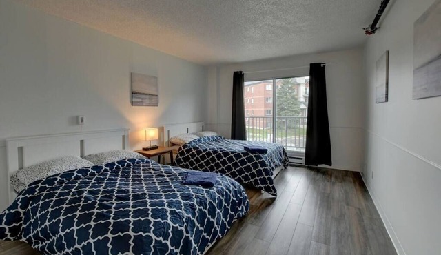 Spacious 1 bedroom, with balcony, Laval, all incl