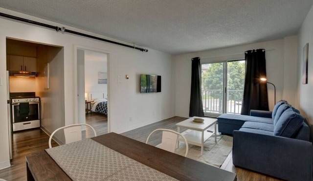 Spacious 1 bedroom, with balcony, Laval, all incl