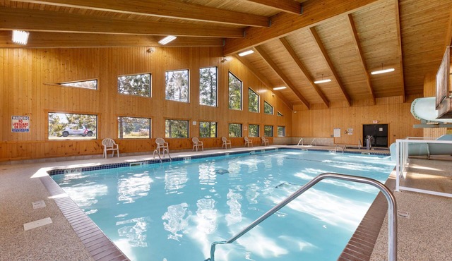 Spacious 1BR + Loft Condo with Balcony & Fireplace