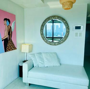 Spacious 1BR steps to Megamall Ortigas City View
