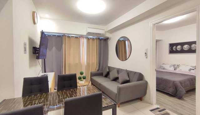 Spacious 1BR w/Netflix, HBO w/Dedicated Parking
