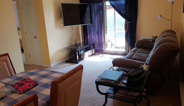 Spacious 2 BDR/2BA Weirs Beach Condo