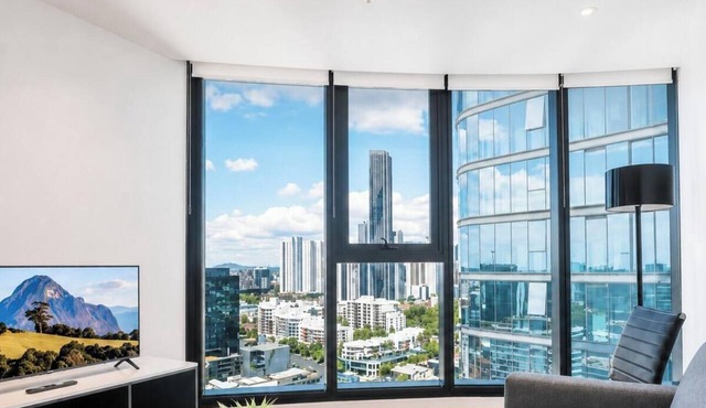 Spacious 2 bedroom Apartment with Rooftop Access