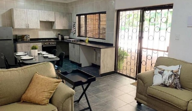 Spacious 2-Bedroom Apartment with Garden View in Hartbeespoort