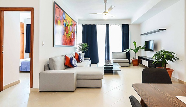 Spacious 2 Bedroom Apt @Prime-Location, Colonial Zone (OldTown)