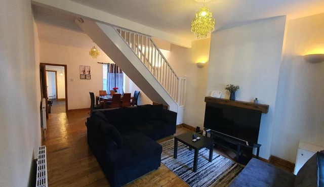 Spacious 2 Bedroom Home in Birmingham