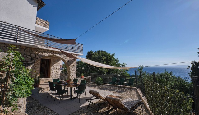 Spacious 2 bedroom, living room, 2 bathroom house BAYA, with outdoor terraces,