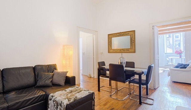Spacious 2 Bedroom Next to Campo de Fiori
