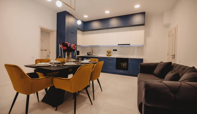 Spacious 2-bedroom apartment with WiFi, AC in cool Cluj-Napoca