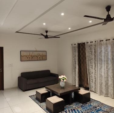 Spacious 2 BHK Flat, Bavdhan, Family friendly