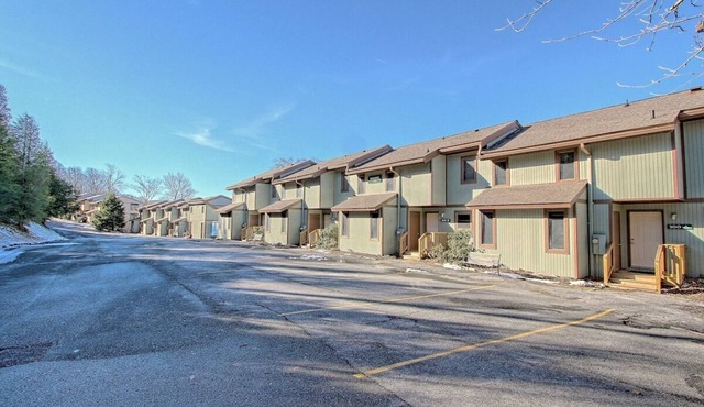 Spacious 2 BR | The Highlands At Sugar