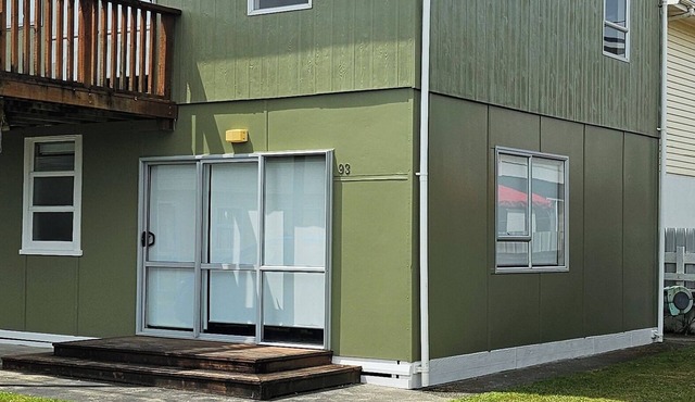 Spacious 2 storey Bach