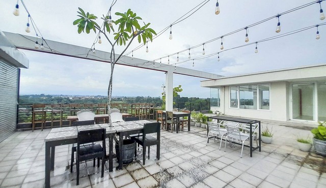 Spacious 2Br At Green Park Yogyakarta Apartment