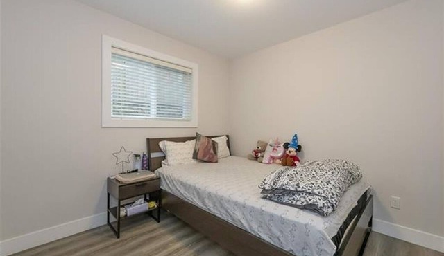 Spacious 2BR Suite w/Yard – Walk to SkyTrain, Easy Downtown Access