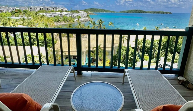 Spacious 3/3! Breathtaking Views and Breezes! Pool, Jacuzzi