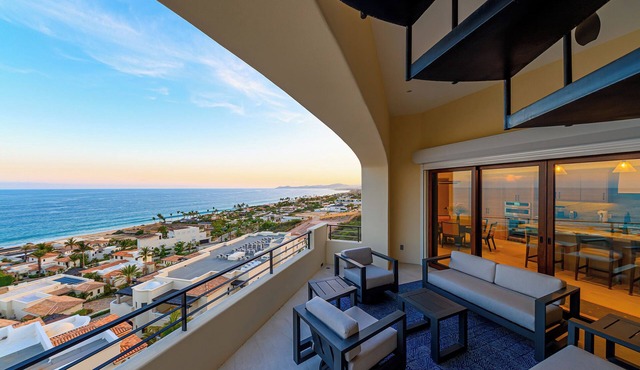 Spacious 3-bedroom condo in charming San Jose del Cabo
