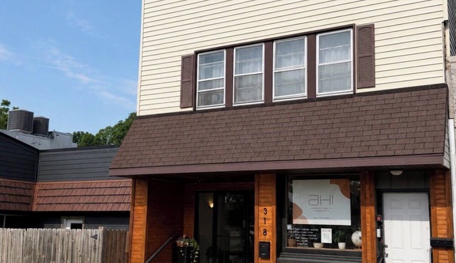 Spacious 3-bedroom apartment in Downtown Stoughton