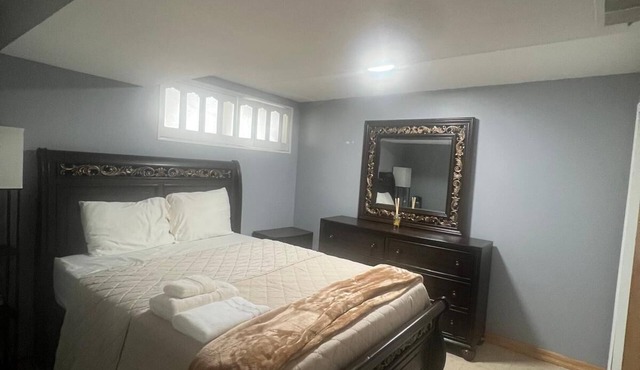 Spacious 3-bedroom apartment in amazing Brooklyn with AC