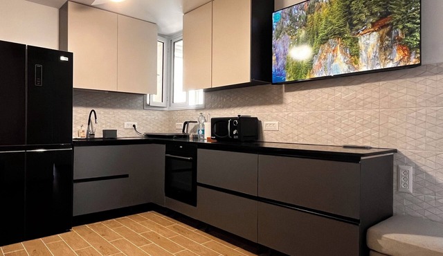 Spacious 3-bedroom apartment in marvelous Netanya with AC, WiFi