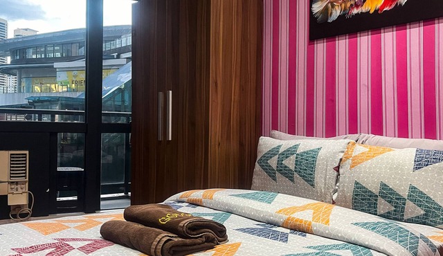 Spacious 3-bedroom apartment with WiFi, fitness room in vibrant Makati