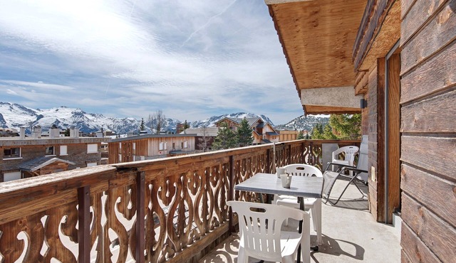 Spacious 3-Bedroom Duplex at Nevada Sports Chalet - Alpe d'Huez