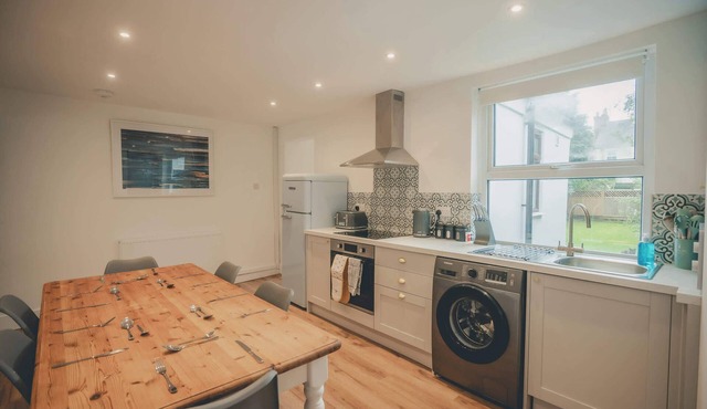 Spacious 3 Bedroom Home with Garden in Banbury