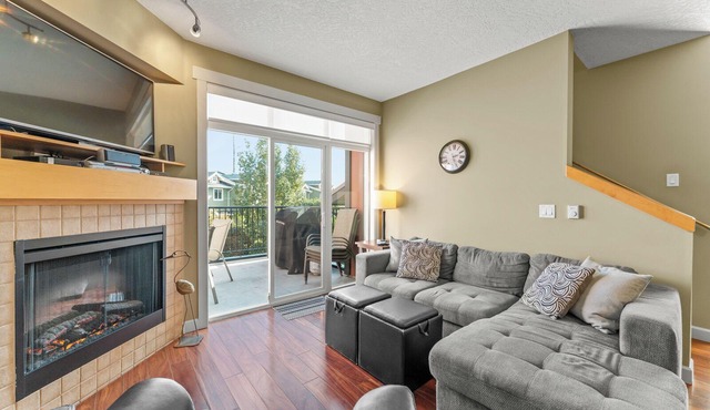 Spacious 3 Bedroom Townhome, Sooke, BC