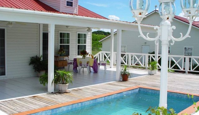 Spacious 3 Bedroom Villa With Private Pool Near English Harbour