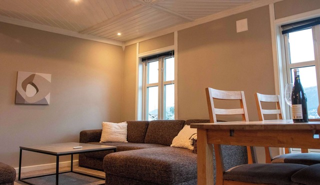 Spacious 3 bedroom with view