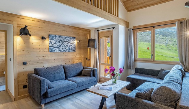 Spacious 3-bedroom apartment in Belle Plagne with sauna