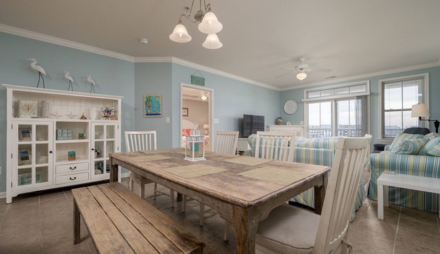 Spacious 3BD 2Bath Condo with Water View on Sunset Island