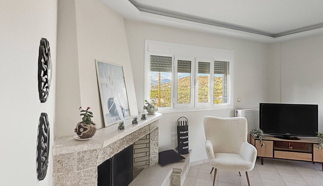 Spacious 3bd Apartment in Lefkakia, Nafplio