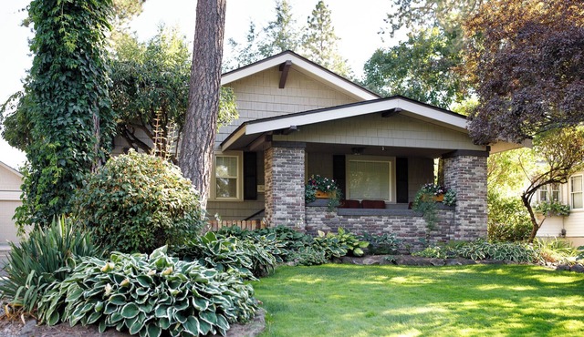 Spacious 3BDR Across from Manito Park