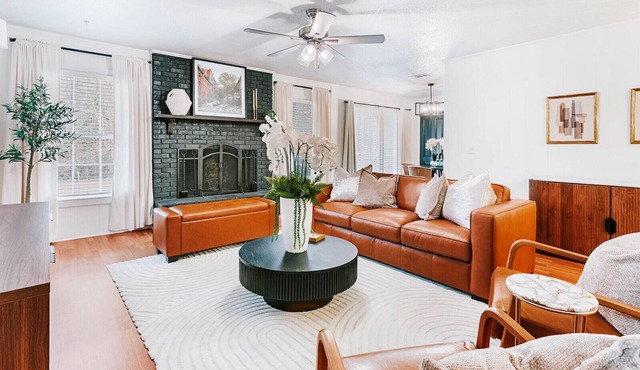 Spacious 3BR, 2BA Statesboro home with game room - Mins to GSU and Downtown